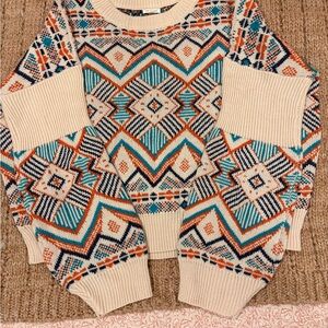 En Crème Aztec print sweater size L